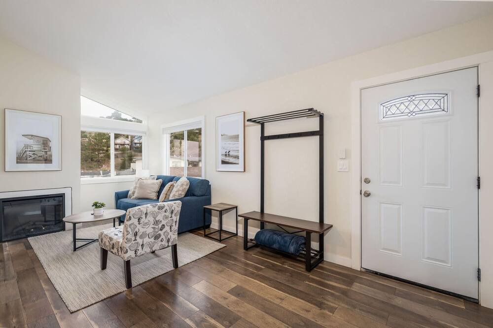 Photo of Livingroom in Sharp Park