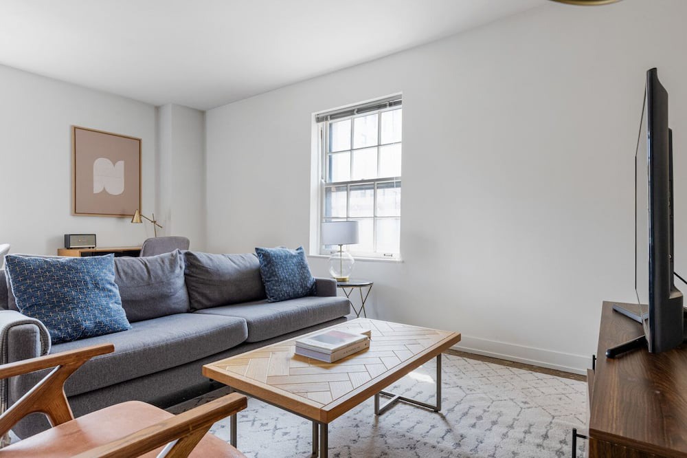 Photo of Livingroom in Uptown