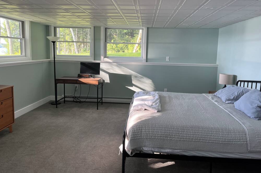 Photo of Bedroom in Newport