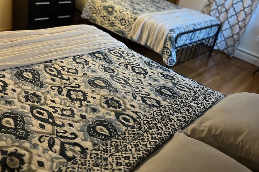 Photo of Bedroom in Chazy
