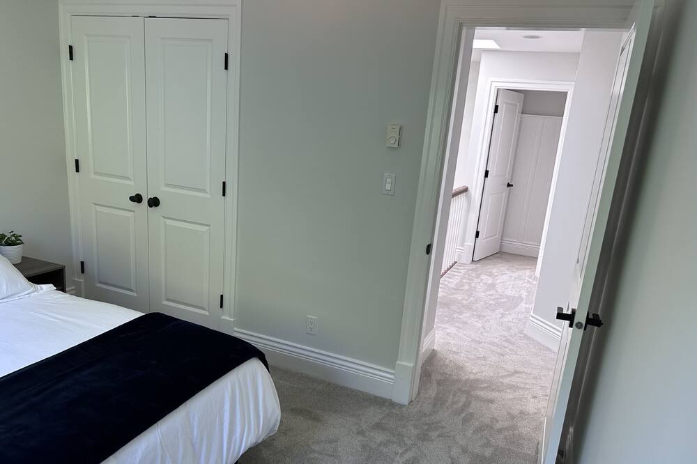 Photo of Bedroom in Squamish