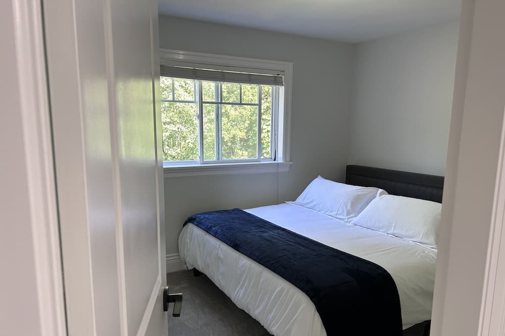 Photo of Bedroom in Squamish