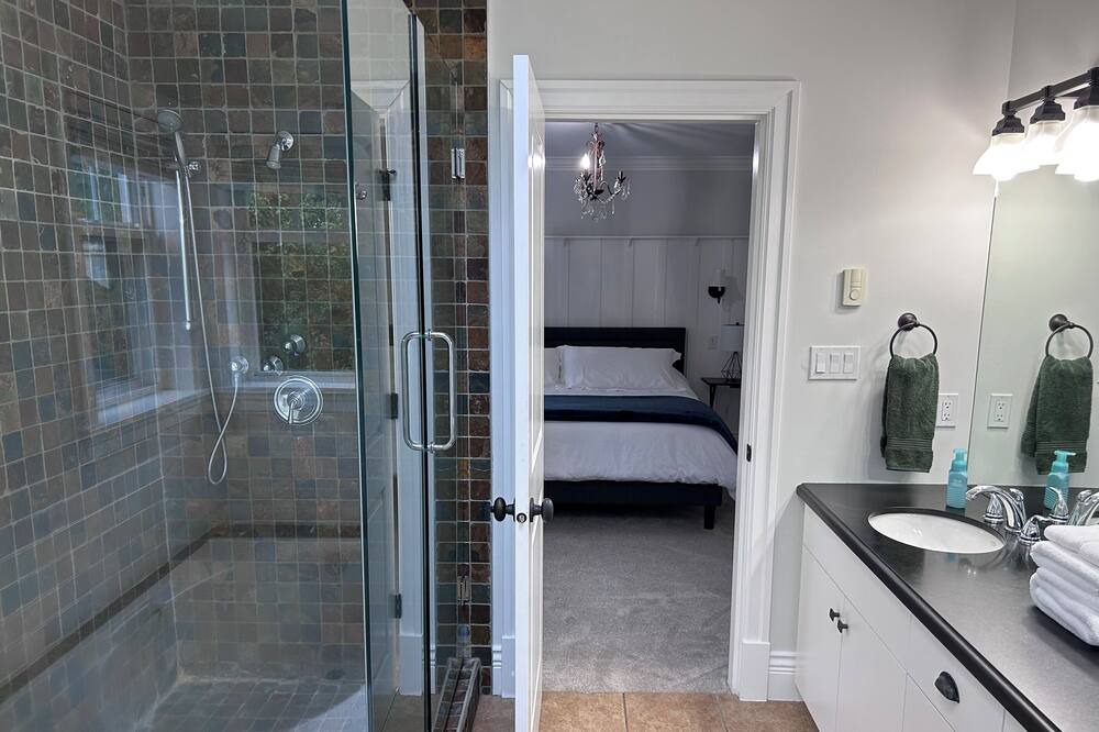 Photo of Bathroom in Squamish