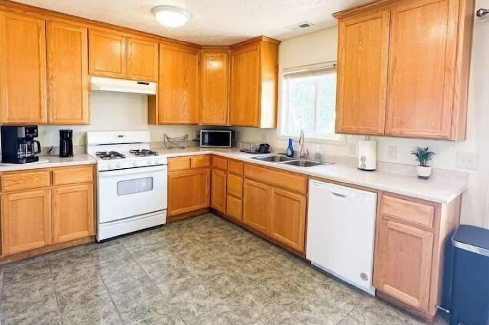 Photo of Kitchen in Parowan
