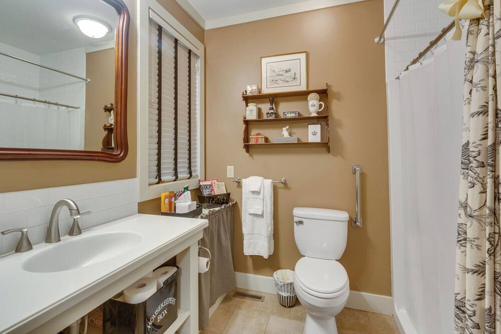 Photo of Bathroom in Monteagle