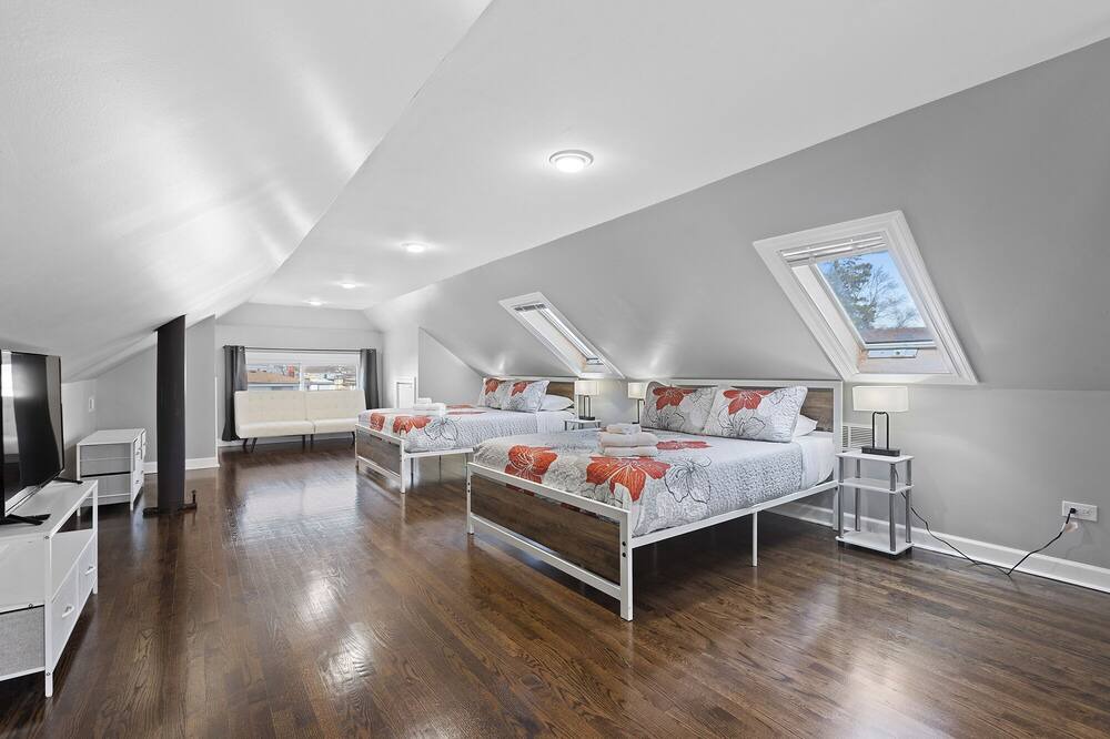 Photo of Bedroom in Morton Grove