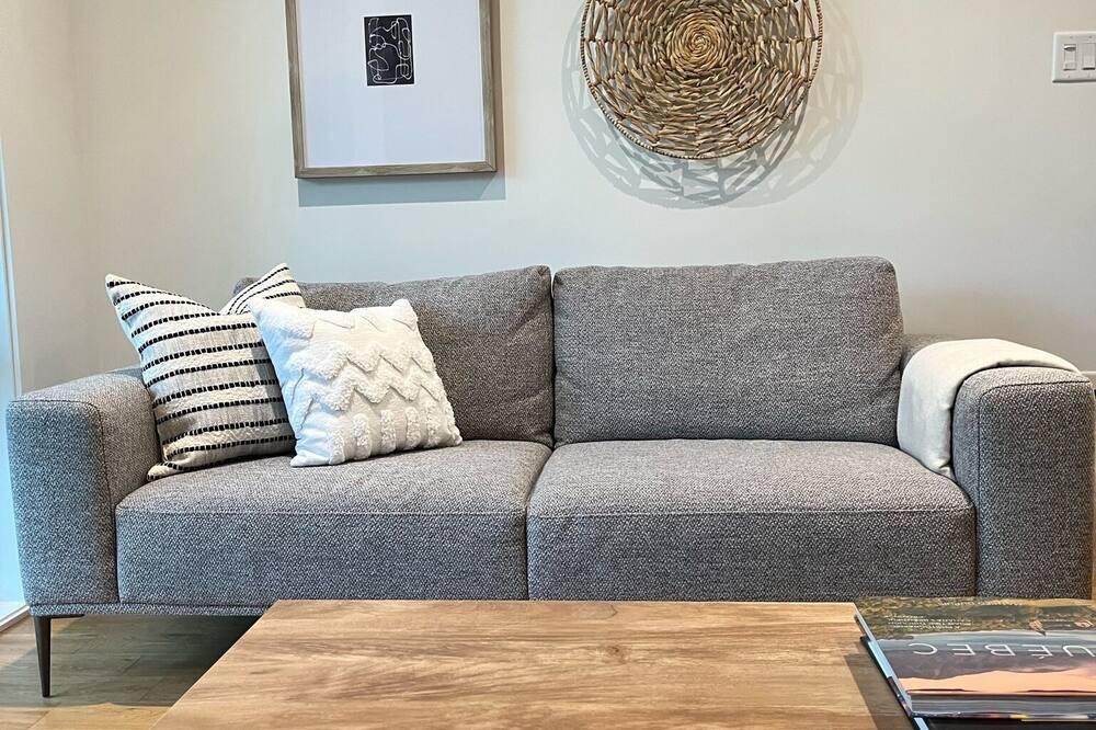 Photo of Livingroom in Owl's Head Ski Resort