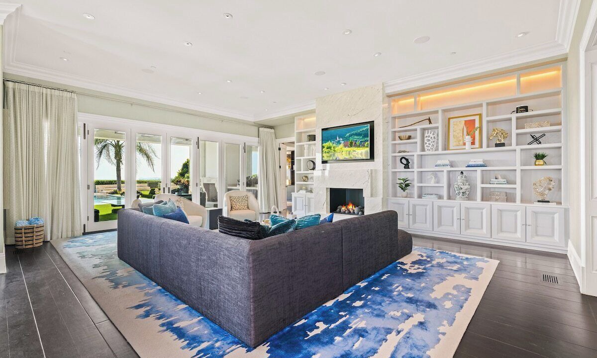 Photo of Livingroom in Eastern Malibu