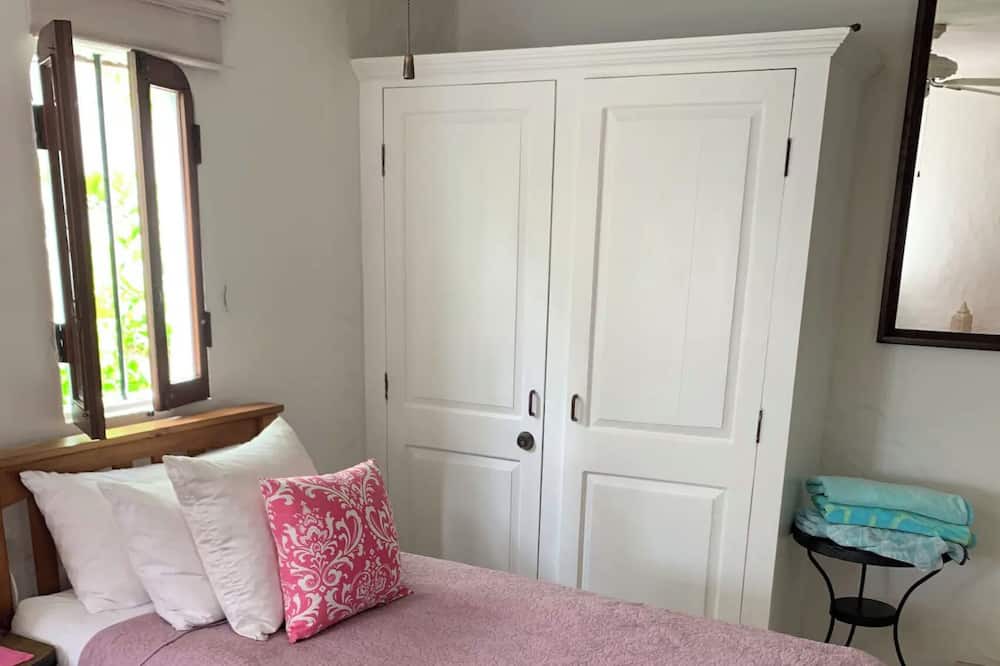 Photo of Bedroom in Prospect