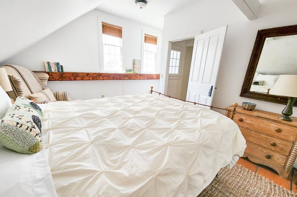 Photo of Bedroom in Waterbury