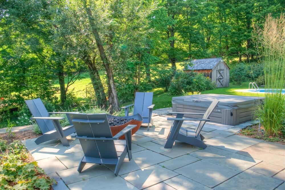 Photo of Outdoor in Waterbury