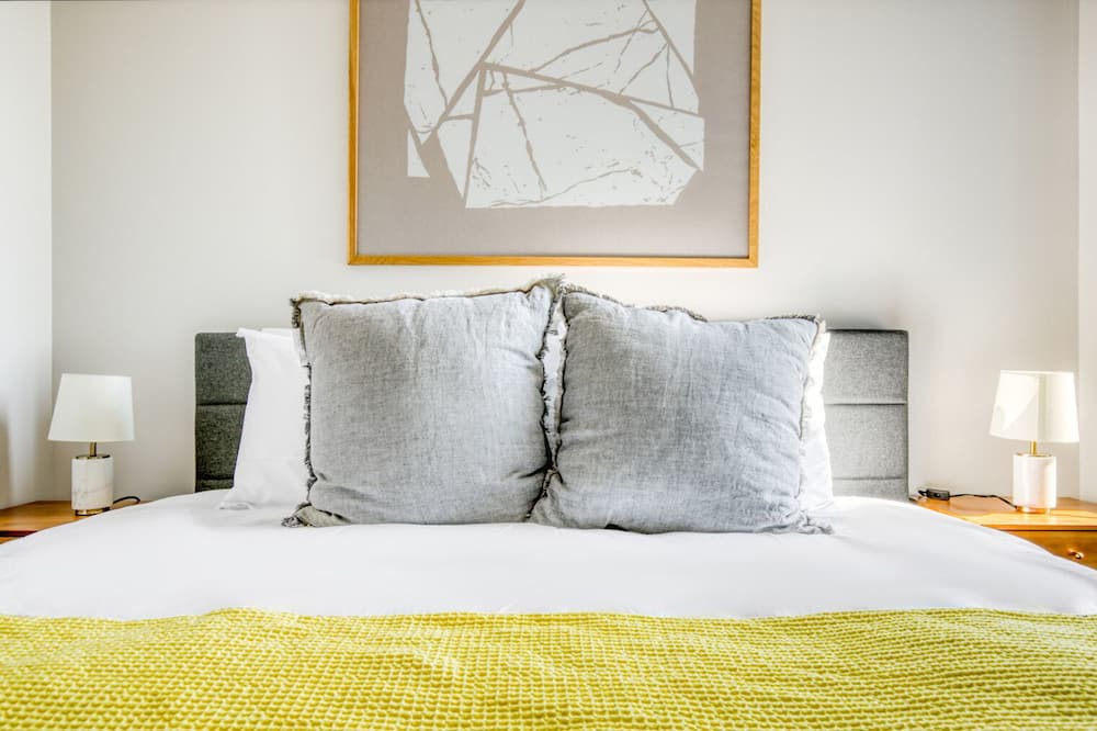 Photo of Bedroom in North Center