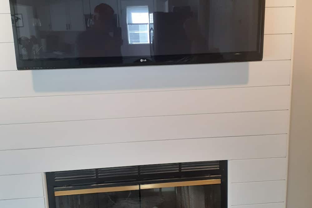 Photo of Livingroom in Lakeview