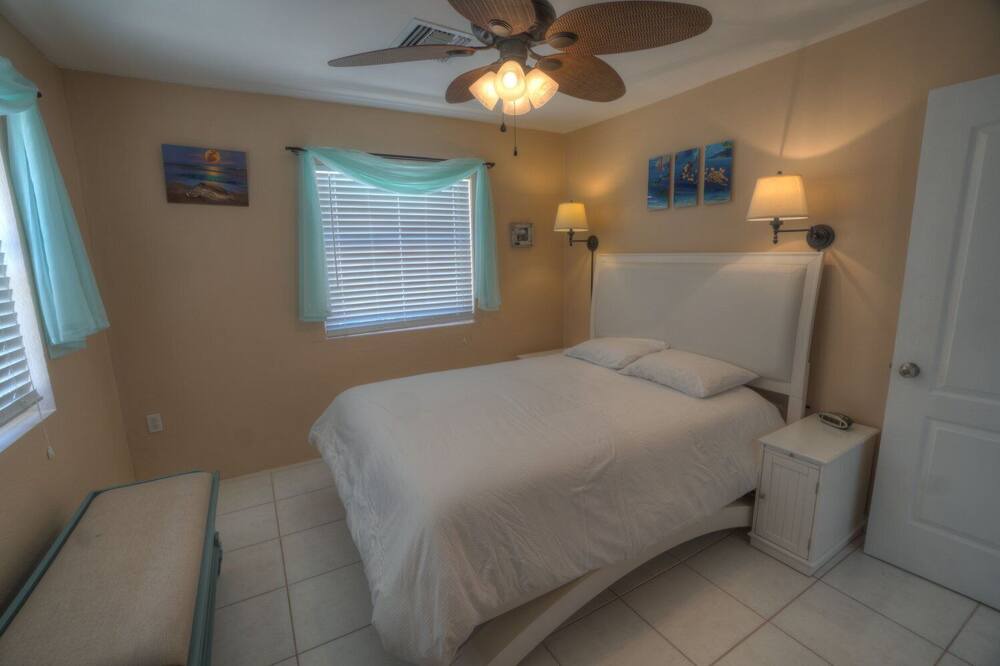 Photo of Bedroom in West End