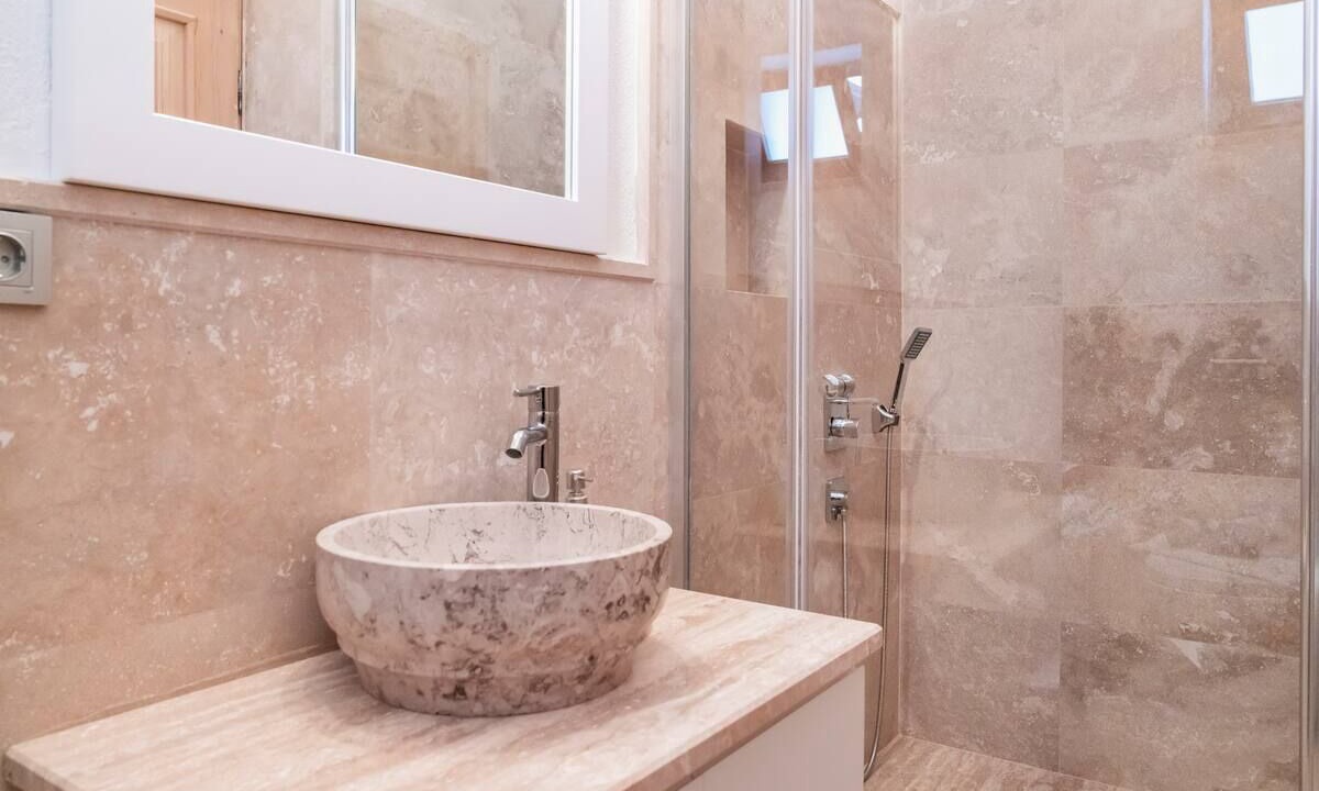 Photo of Bathroom in Demre