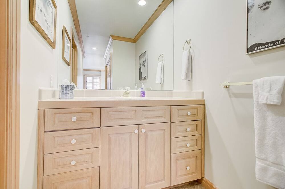 Photo of Bathroom in Salt Lake Mountain Resorts