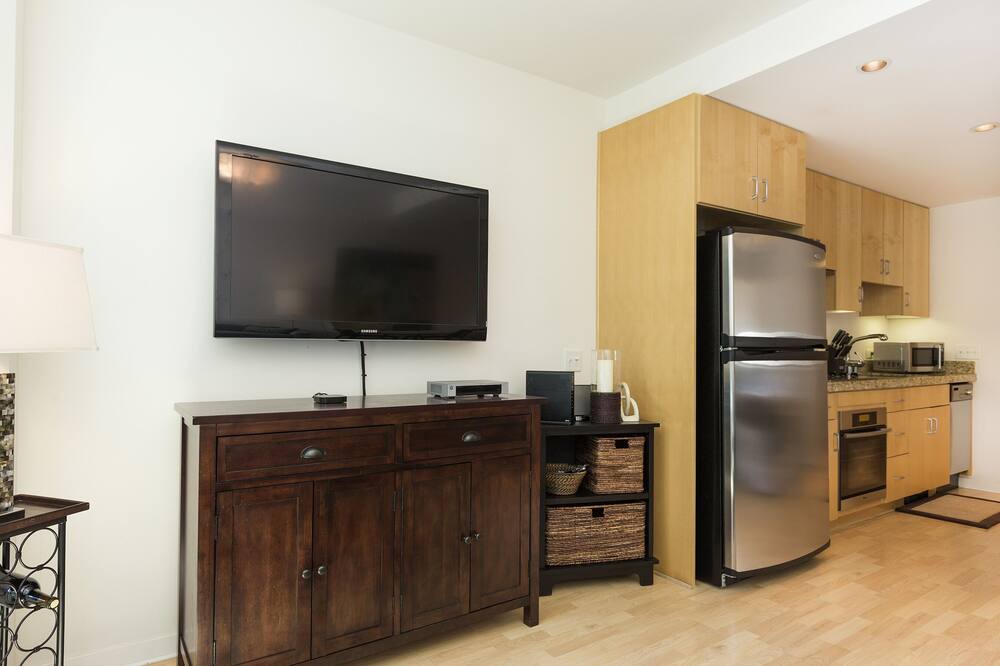 Photo of Bedroom in Civic Center