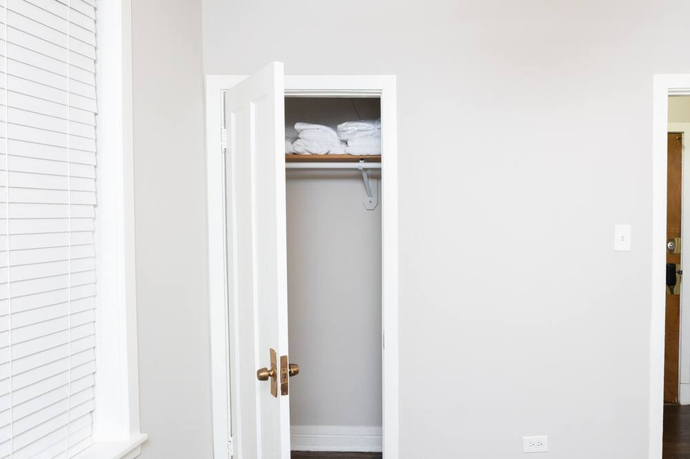 Photo of Bedroom in Kenwood
