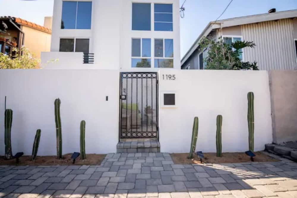 Photo of Outdoor in Marina Peninsula