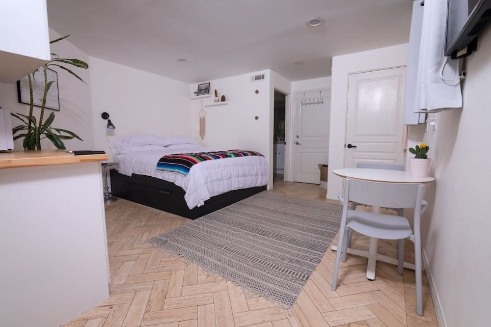 Photo of Bedroom in Marina Peninsula