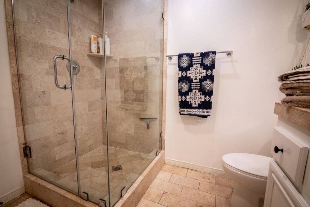 Photo of Bathroom in Marina Peninsula