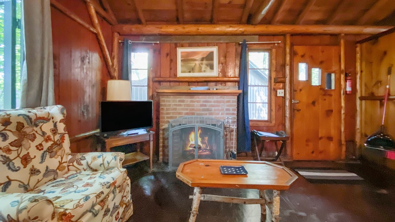 Photo of Livingroom in Whitehall