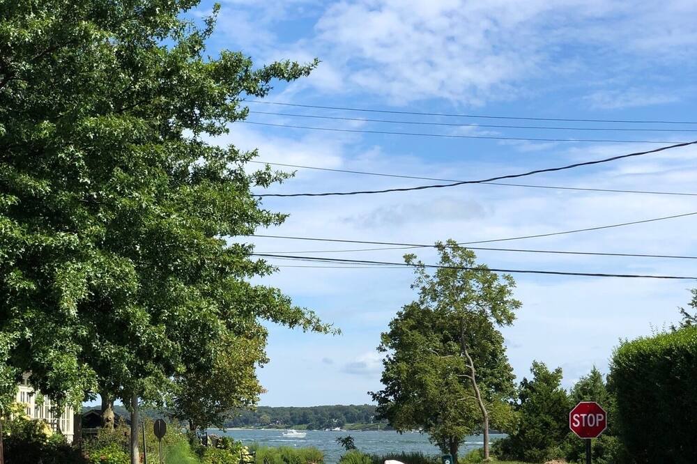 Photo of Outdoor in Pipes Cove