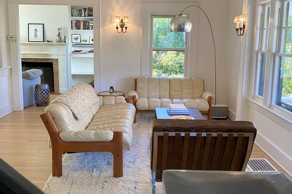 Photo of Livingroom in Pipes Cove