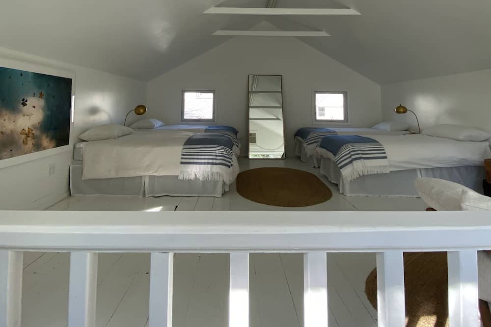 Photo of Bedroom in Pipes Cove