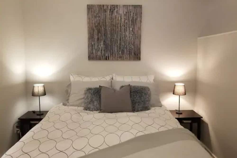 Photo of Bedroom in Brackendale