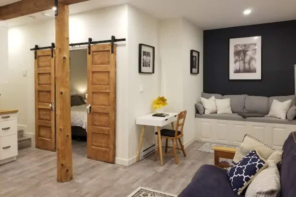 Photo of Bedroom in Brackendale