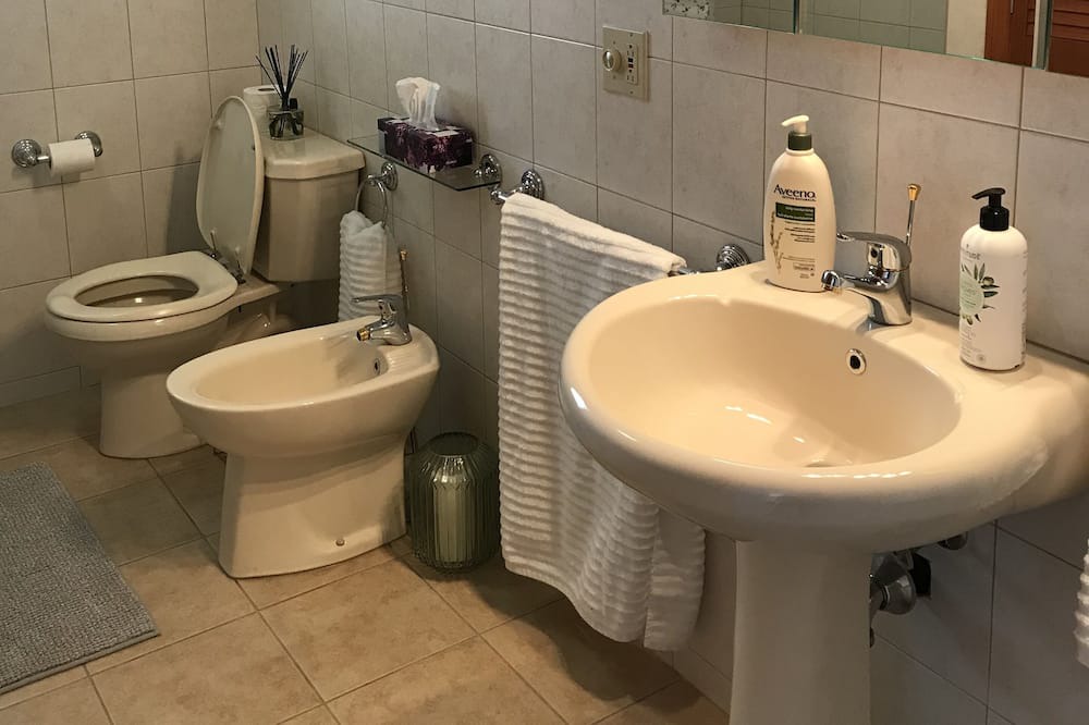 Photo of Bathroom in Potton