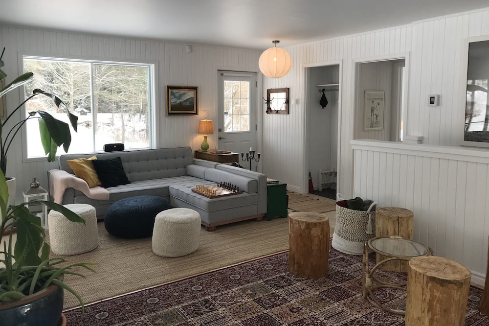 Photo of Livingroom in Potton