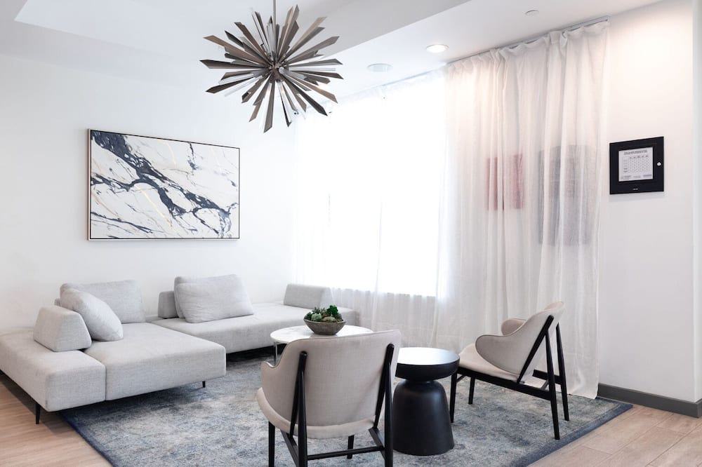 Photo of Livingroom in Rampart Village