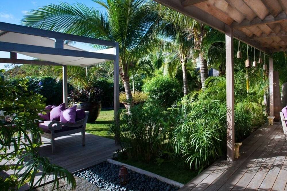 Photo of Patio Balcony in Anse des Lezards