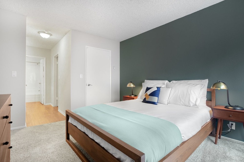 Photo of Bedroom in Mar Vista