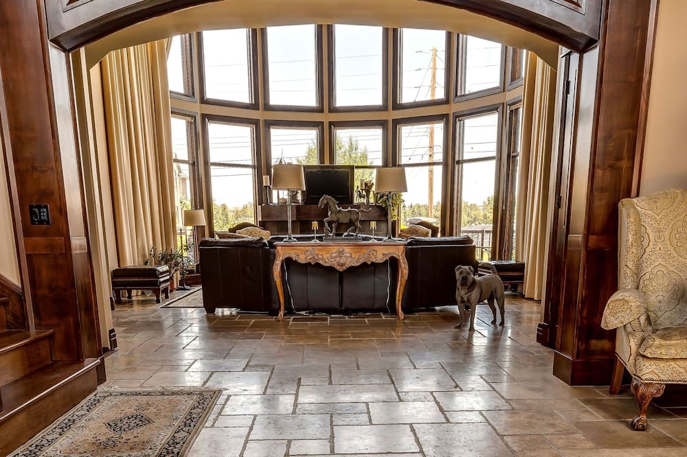 Photo of Livingroom in Inglewood