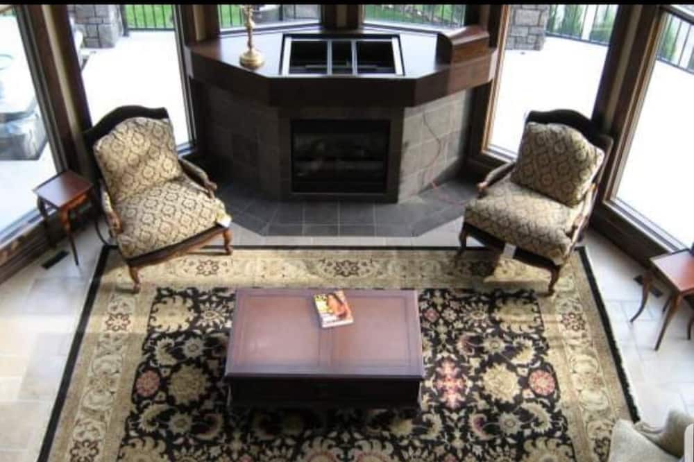 Photo of Livingroom in Inglewood