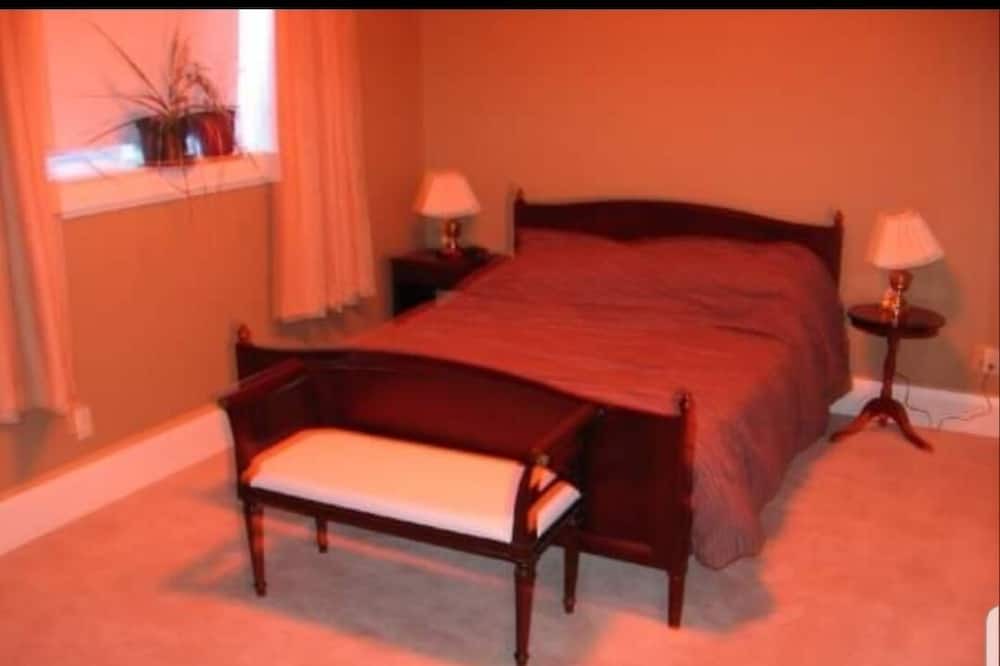 Photo of Bedroom in Inglewood