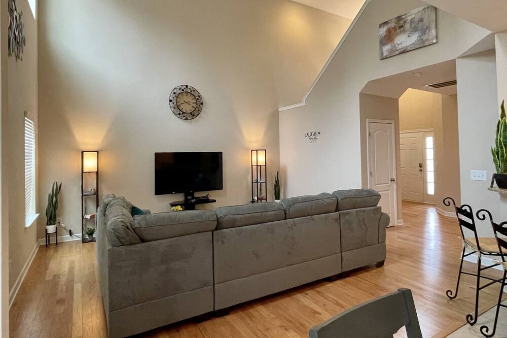 Photo of Livingroom in Ladson