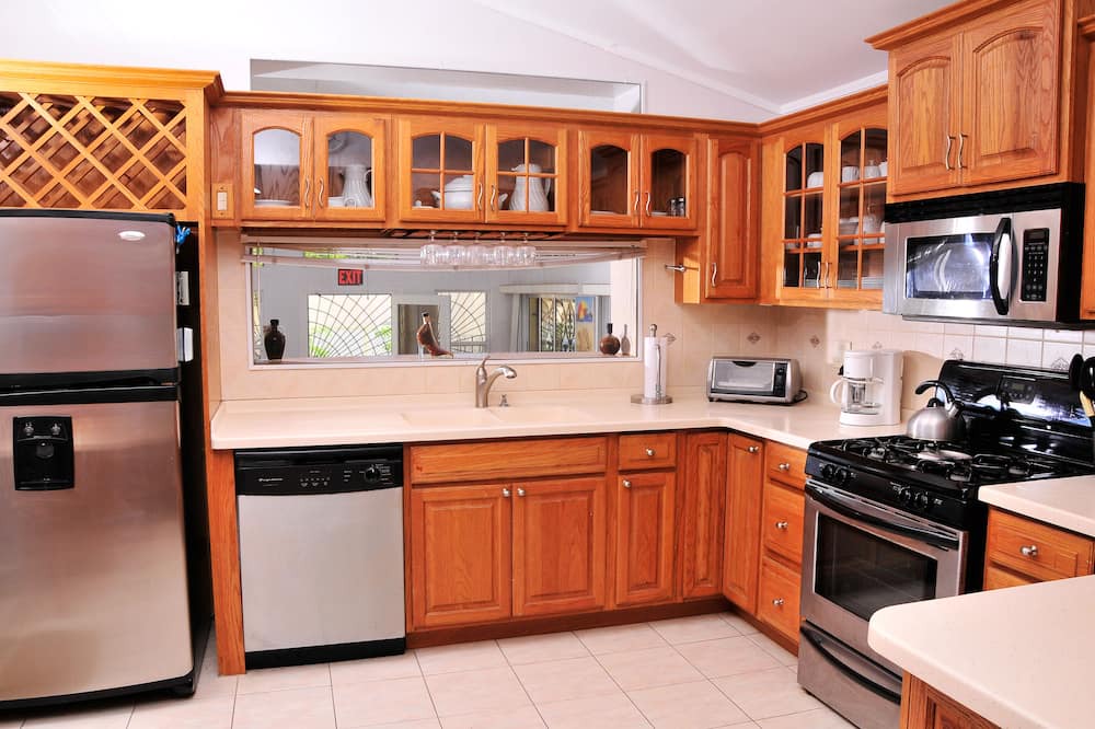 Photo of Kitchen in Reeds Bay