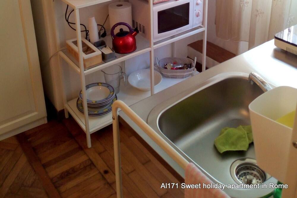 Photo of Kitchen in Quartiere Coppede