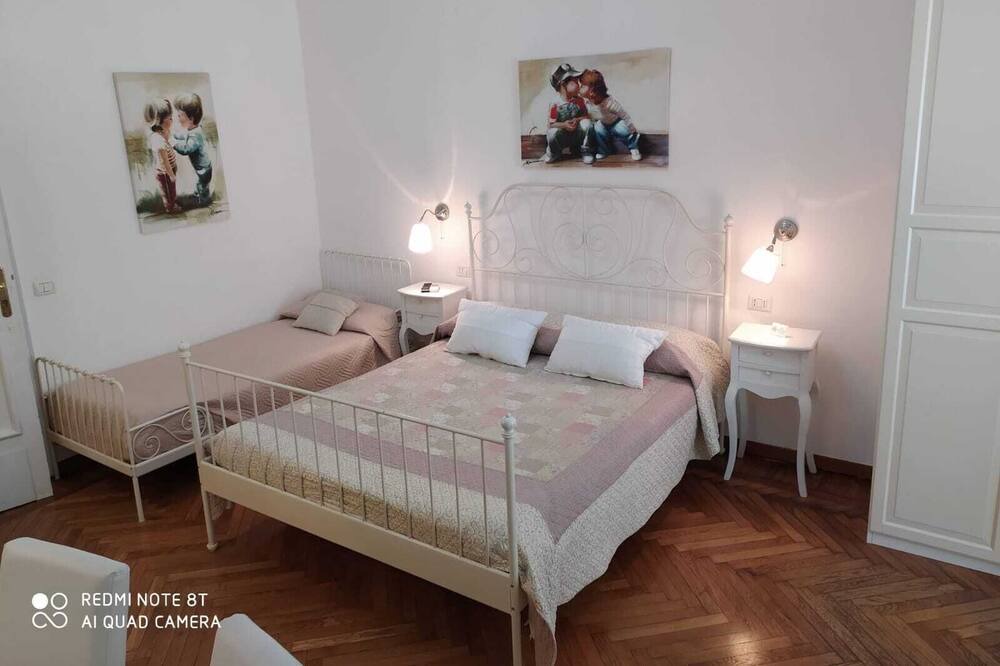 Photo of Bedroom in Quartiere Coppede