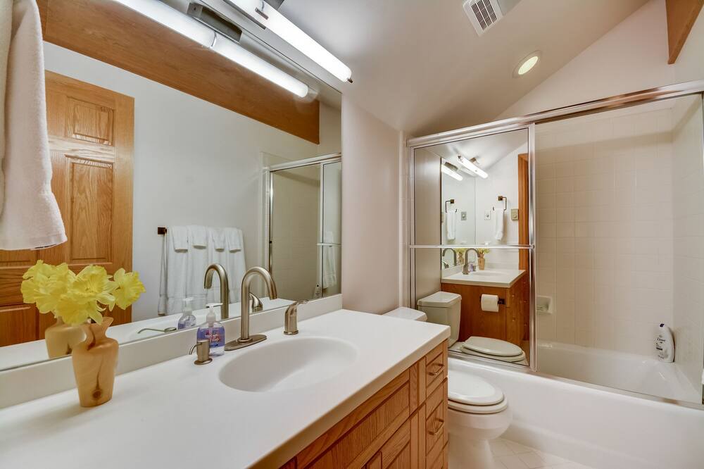 Photo of Bathroom in Salt Lake Mountain Resorts