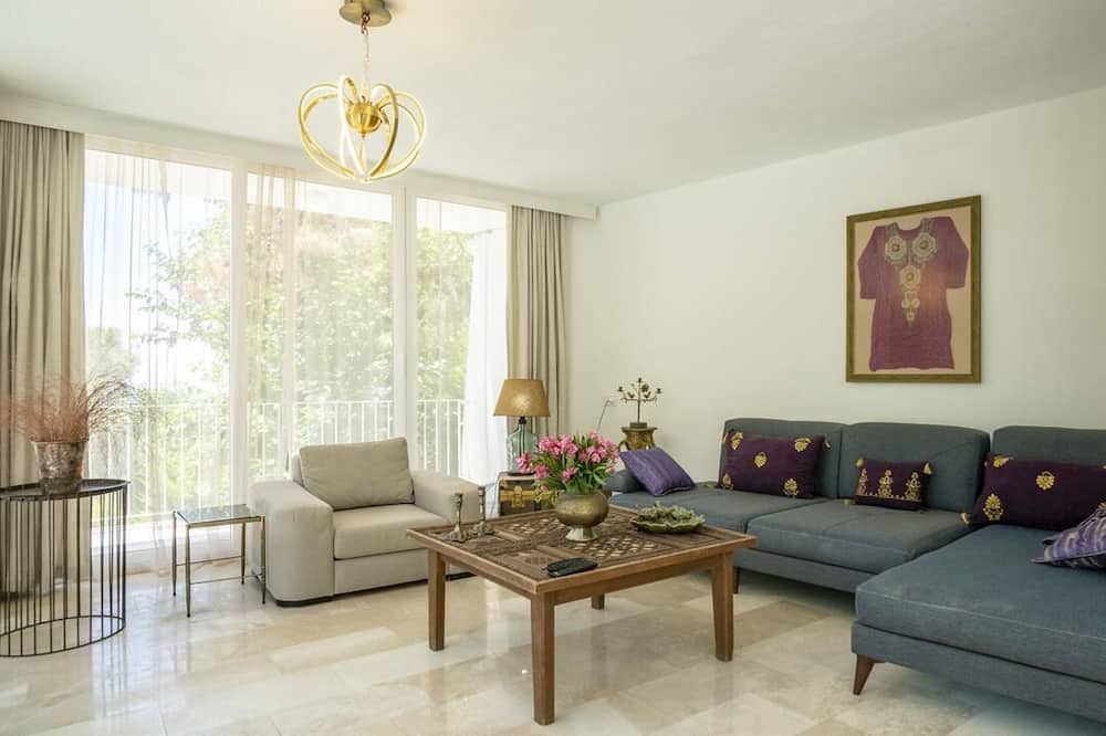 Photo of Livingroom in Islamlar