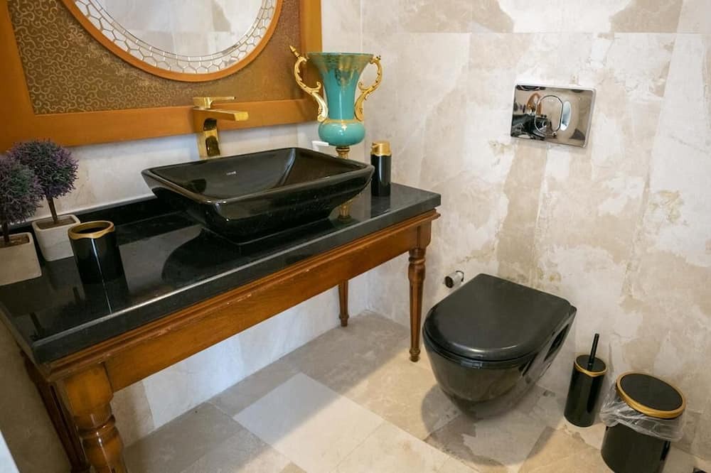 Photo of Bathroom in Islamlar