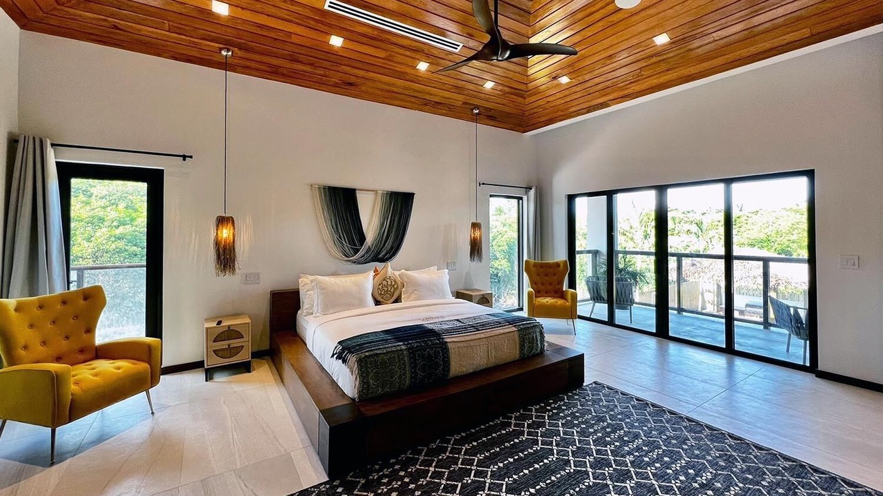 Photo of Livingroom in Dunmore Town