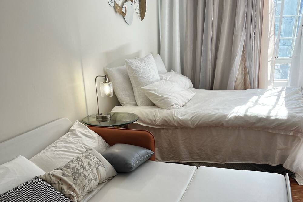 Photo of Bedroom in Inner Richmond