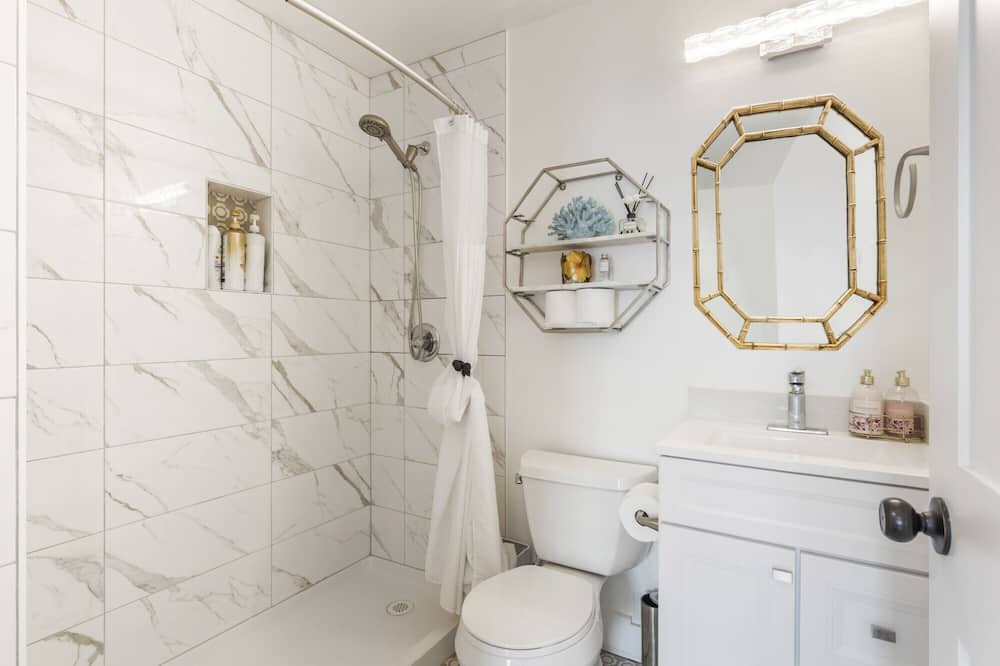 Photo of Bathroom in Inner Richmond