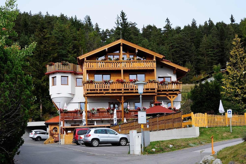 Photo of Outdoor in Mosern